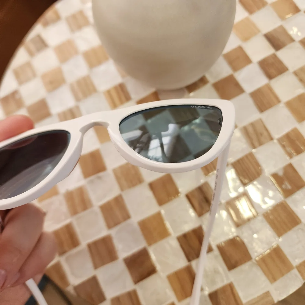 Gigi Hadid Vogue Sunglasses🤍